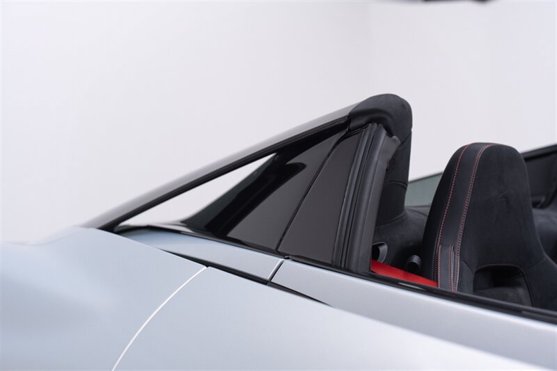 Used 2024 McLaren 750S Spider photo 28