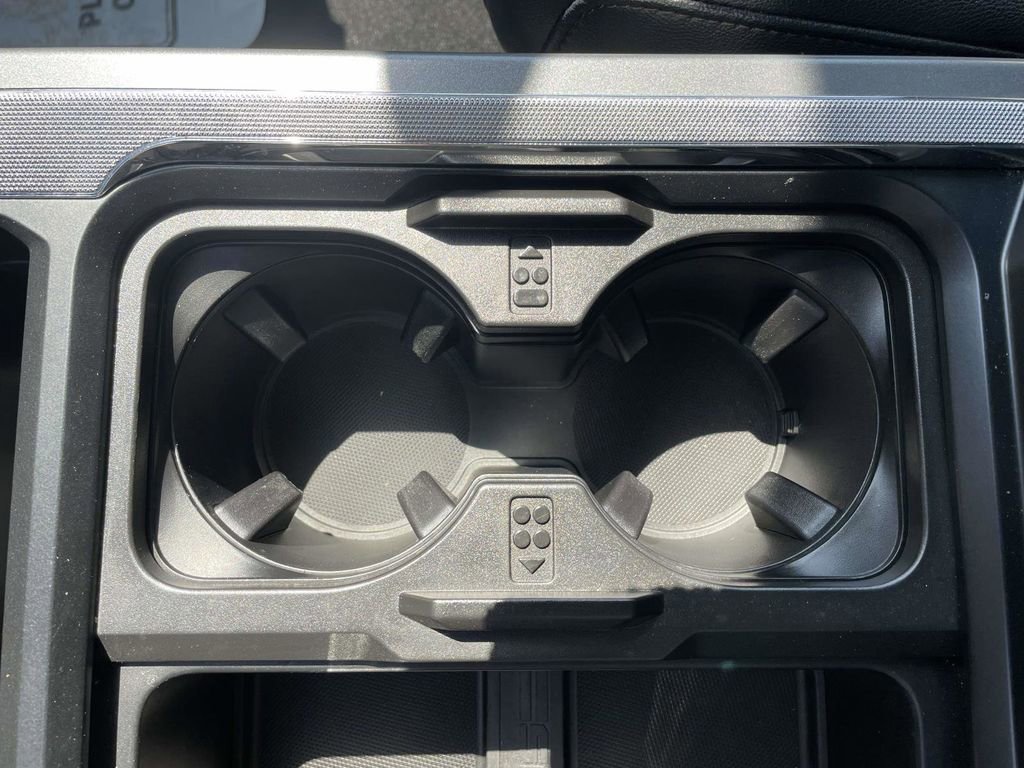 2025 Ford F350 Lariat