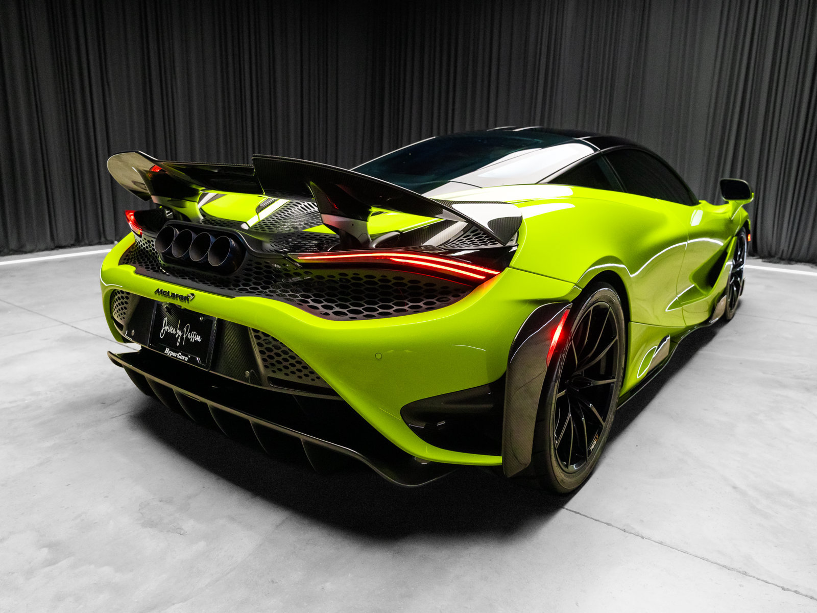 Used 2021 McLaren 765LT photo 16