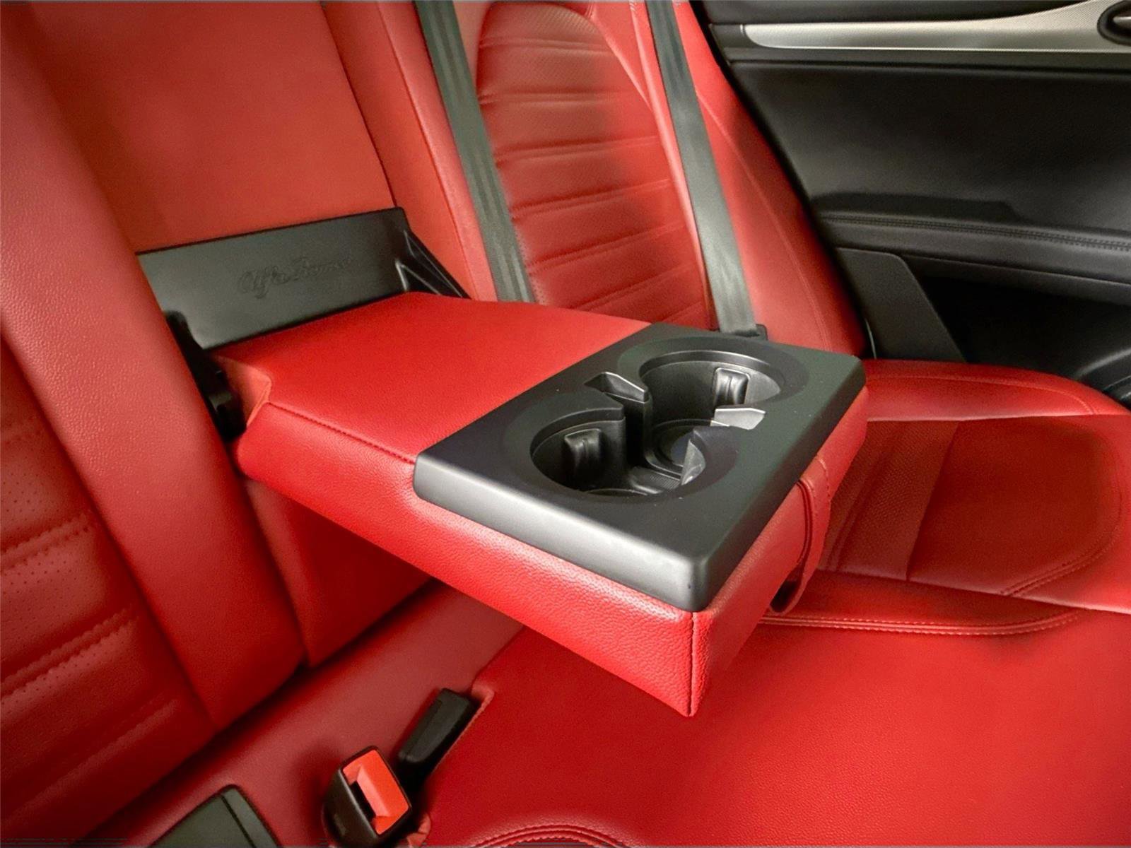 2024 Alfa Romeo Stelvio Veloce