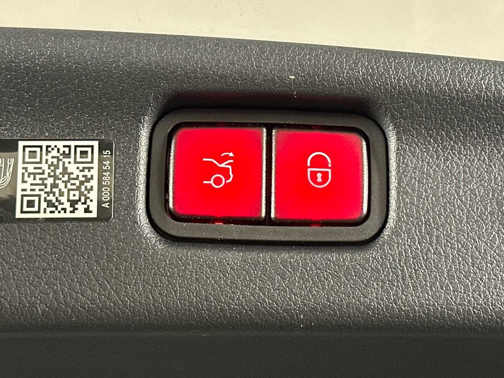 2026 Mercedes-Benz C 300 Sedan