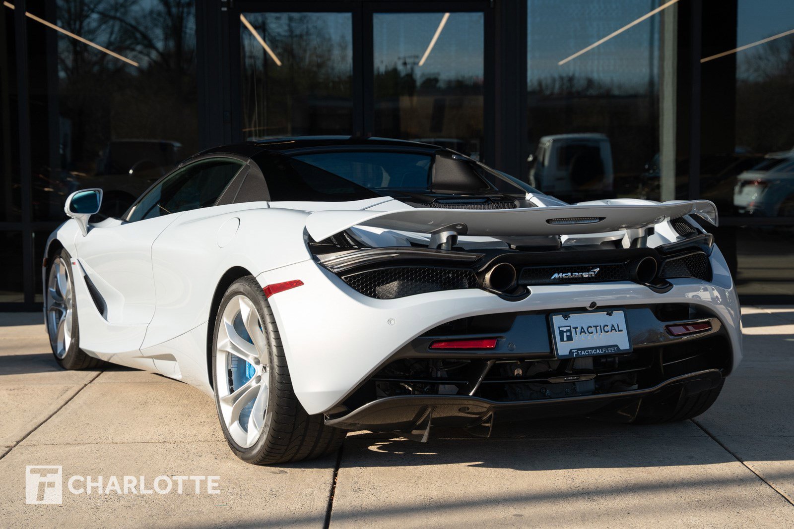 Used 2020 McLaren 720S Spider photo 12