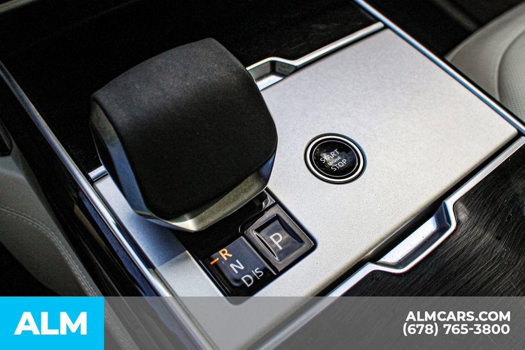 2025 Land Rover Range Rover Long Wheelbase SE