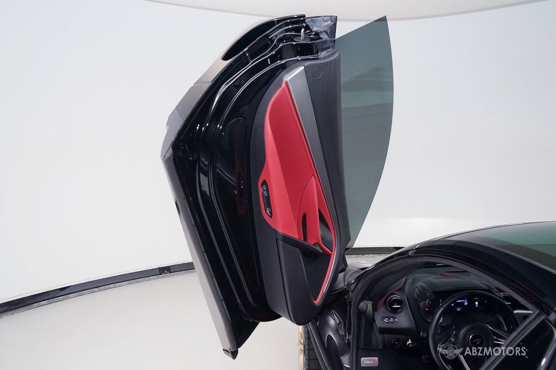 Used 2024 McLaren 750S Spider photo 10