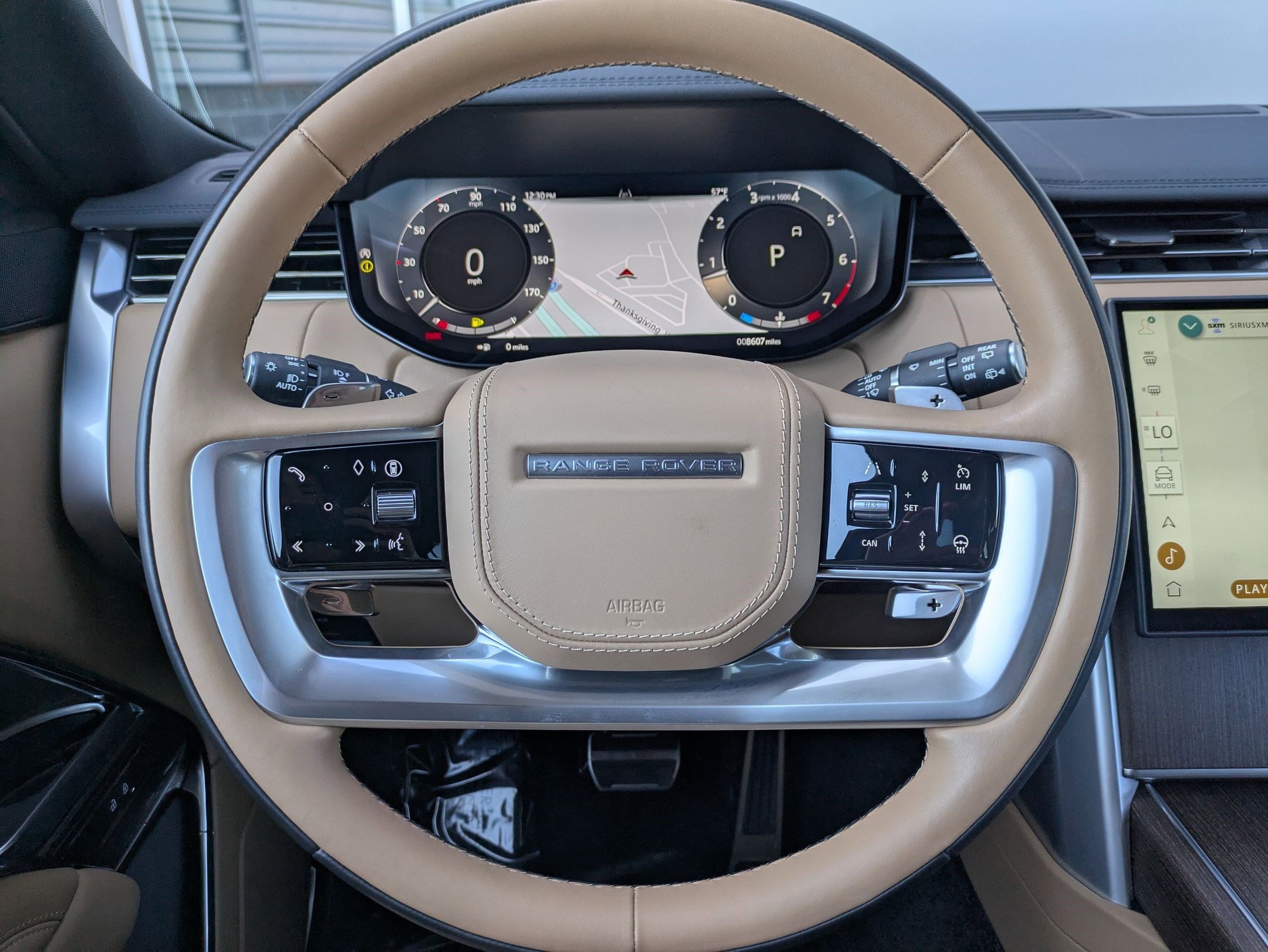 2025 Land Rover Range Rover SE