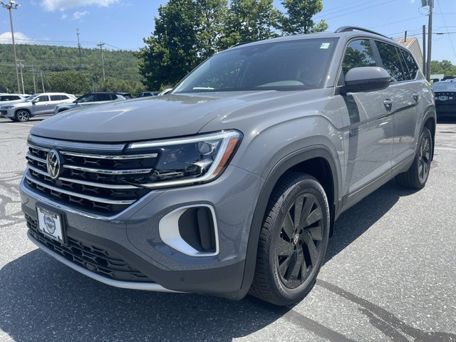 New 2026 Volkswagen Atlas SE