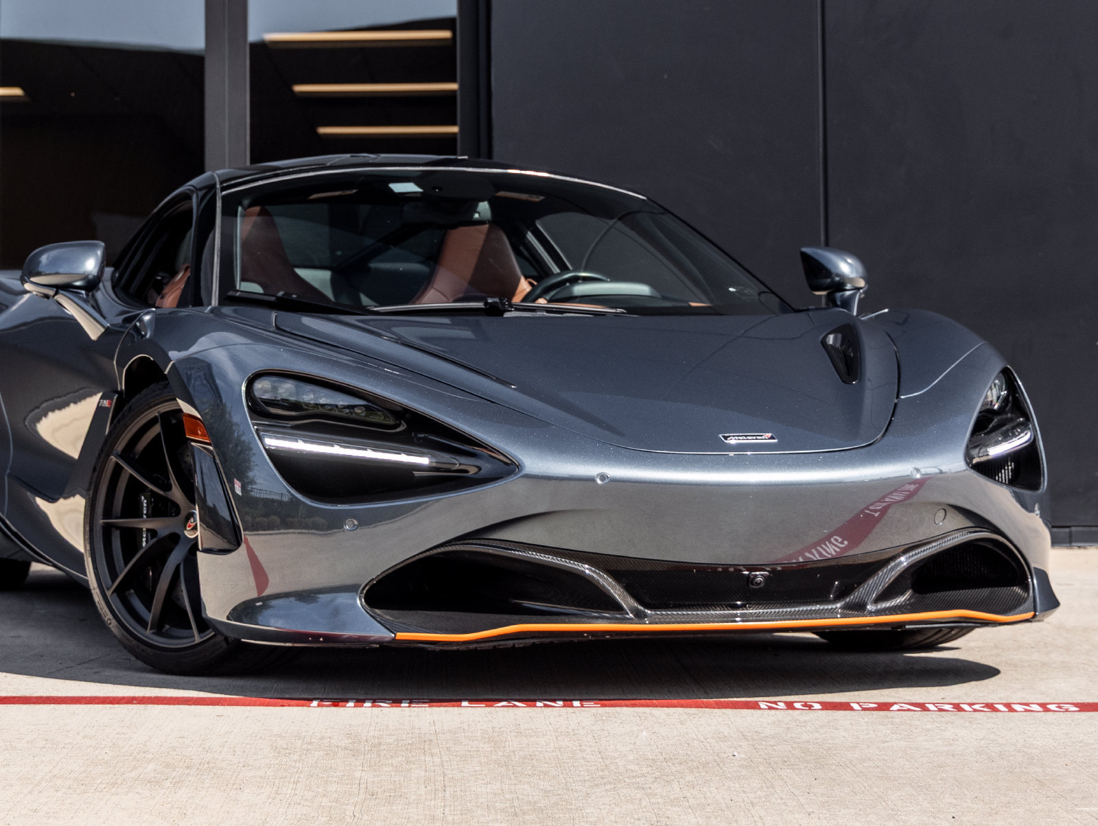 Used 2018 McLaren 720S photo 6