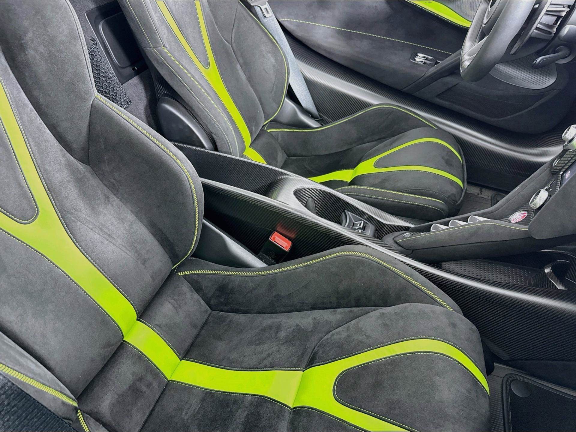 Used 2022 McLaren 765LT photo 48