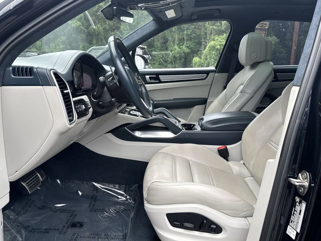 2023 Porsche Cayenne Turbo S