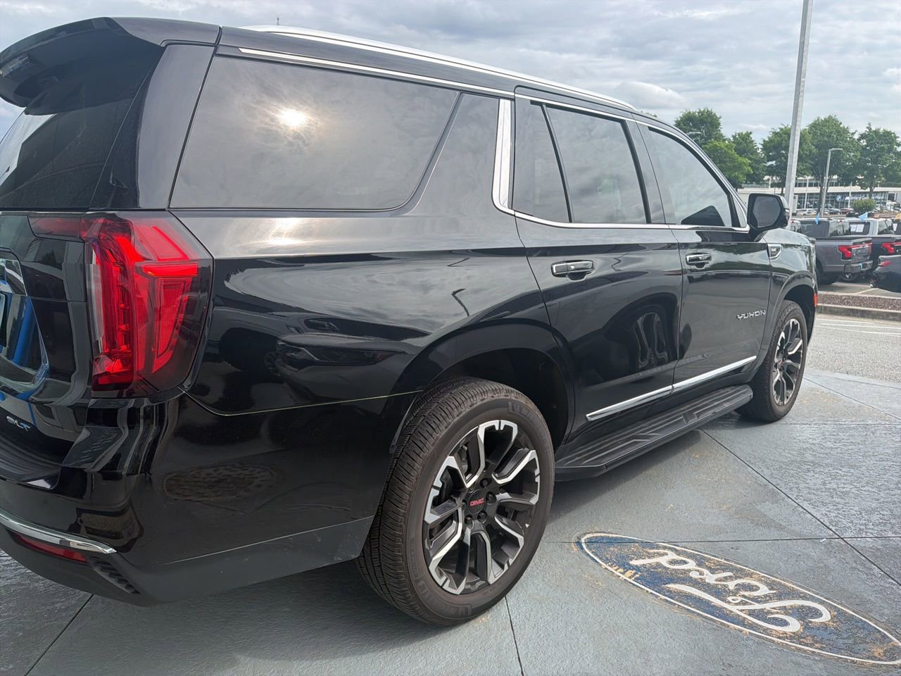 2022 GMC Yukon SLT
