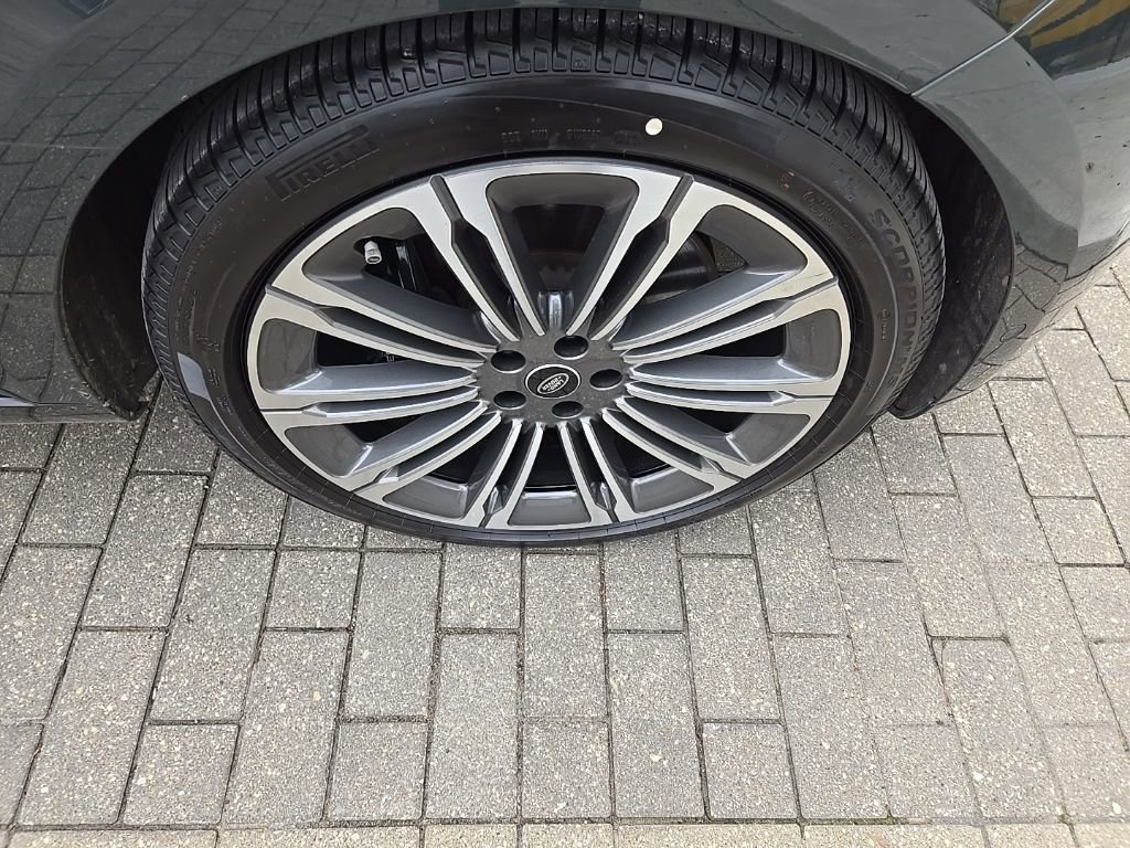 2023 Land Rover Range Rover SE