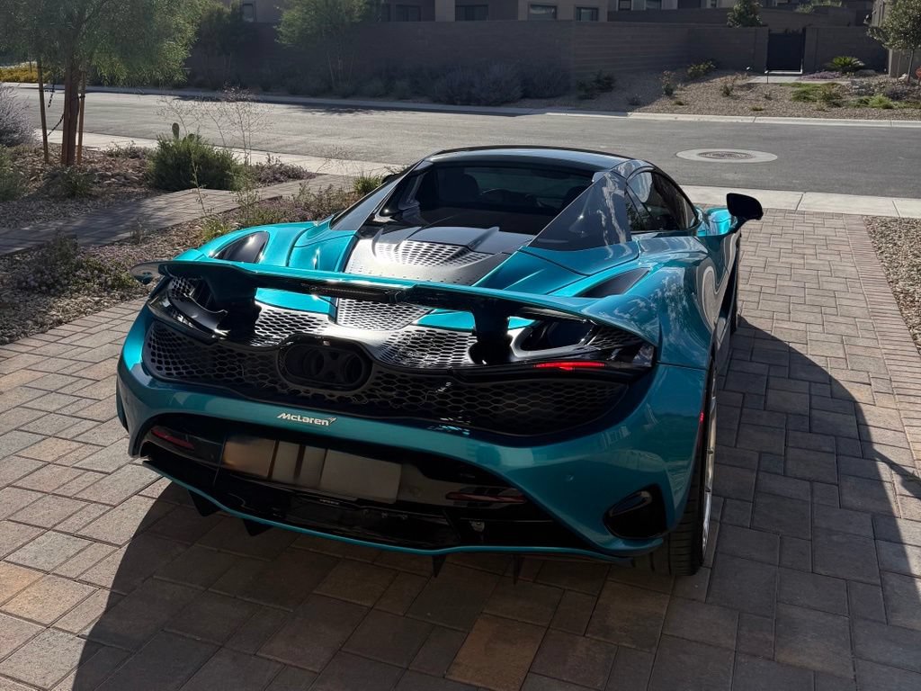 Used 2024 McLaren 750S Spider photo 12