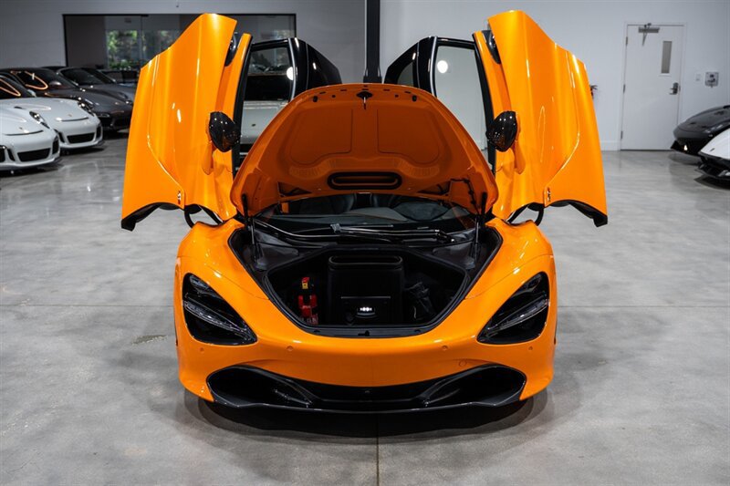 Used 2019 McLaren 720S Performance photo 35