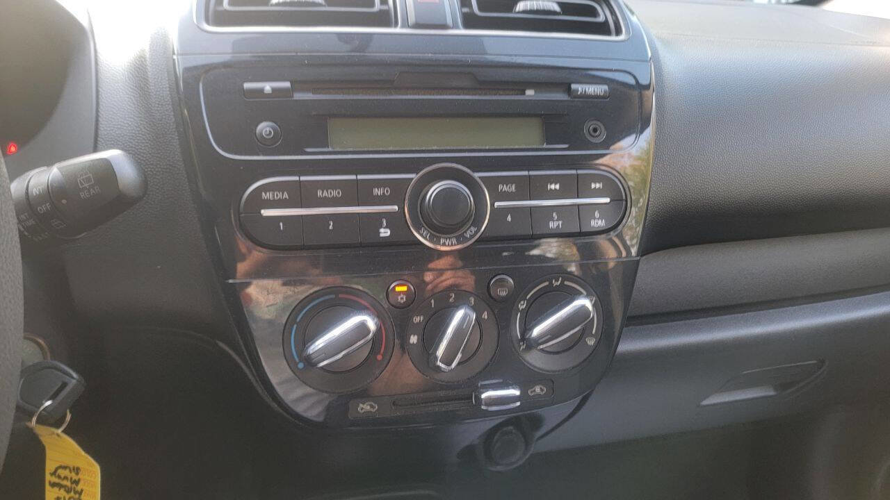 2017 Mitsubishi Mirage ES