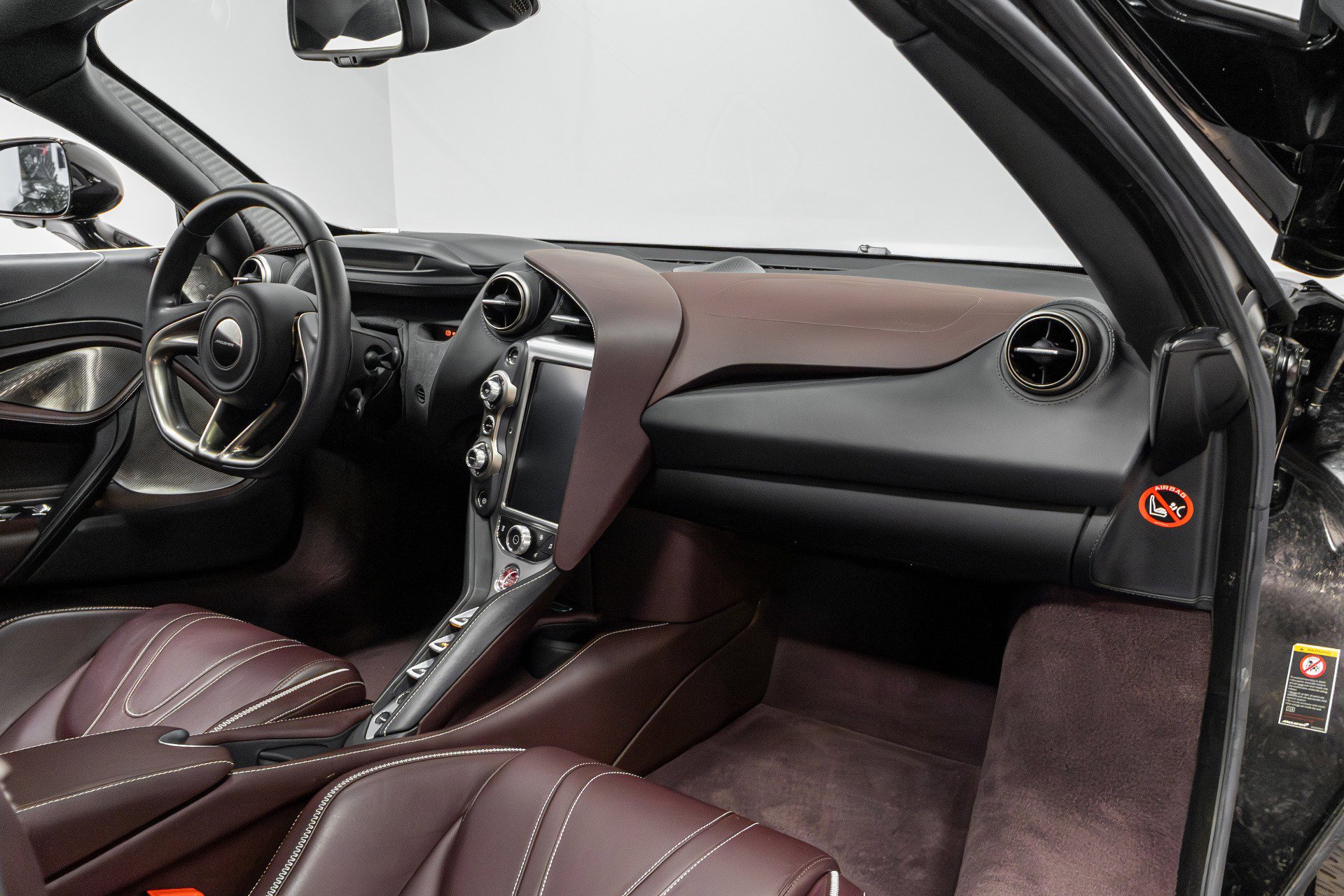 Used 2018 McLaren 720S Performance photo 78