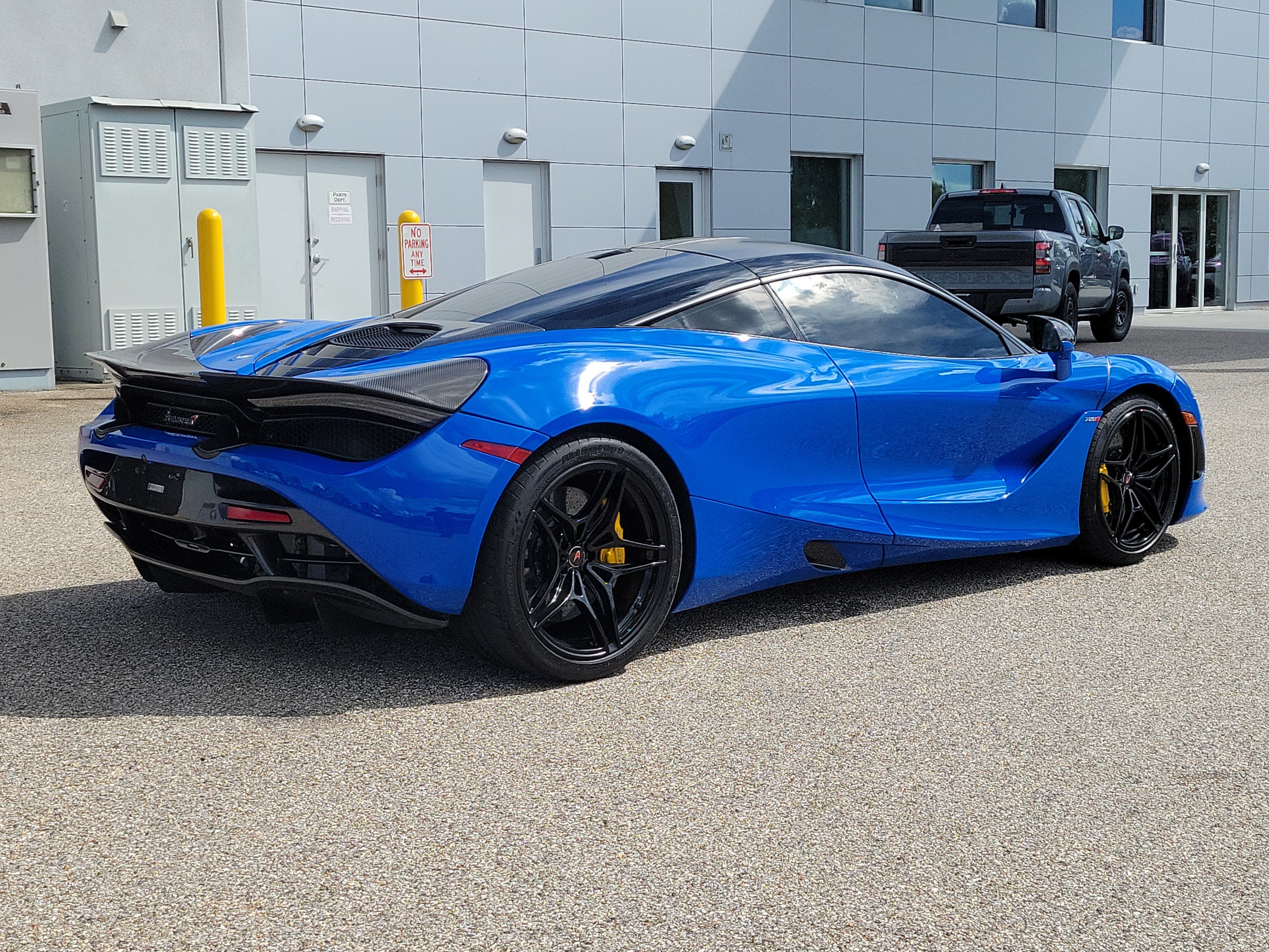 Used 2018 McLaren 720S Luxury photo 8