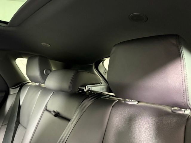 2026 Land Rover Range Rover Velar Dynamic SE