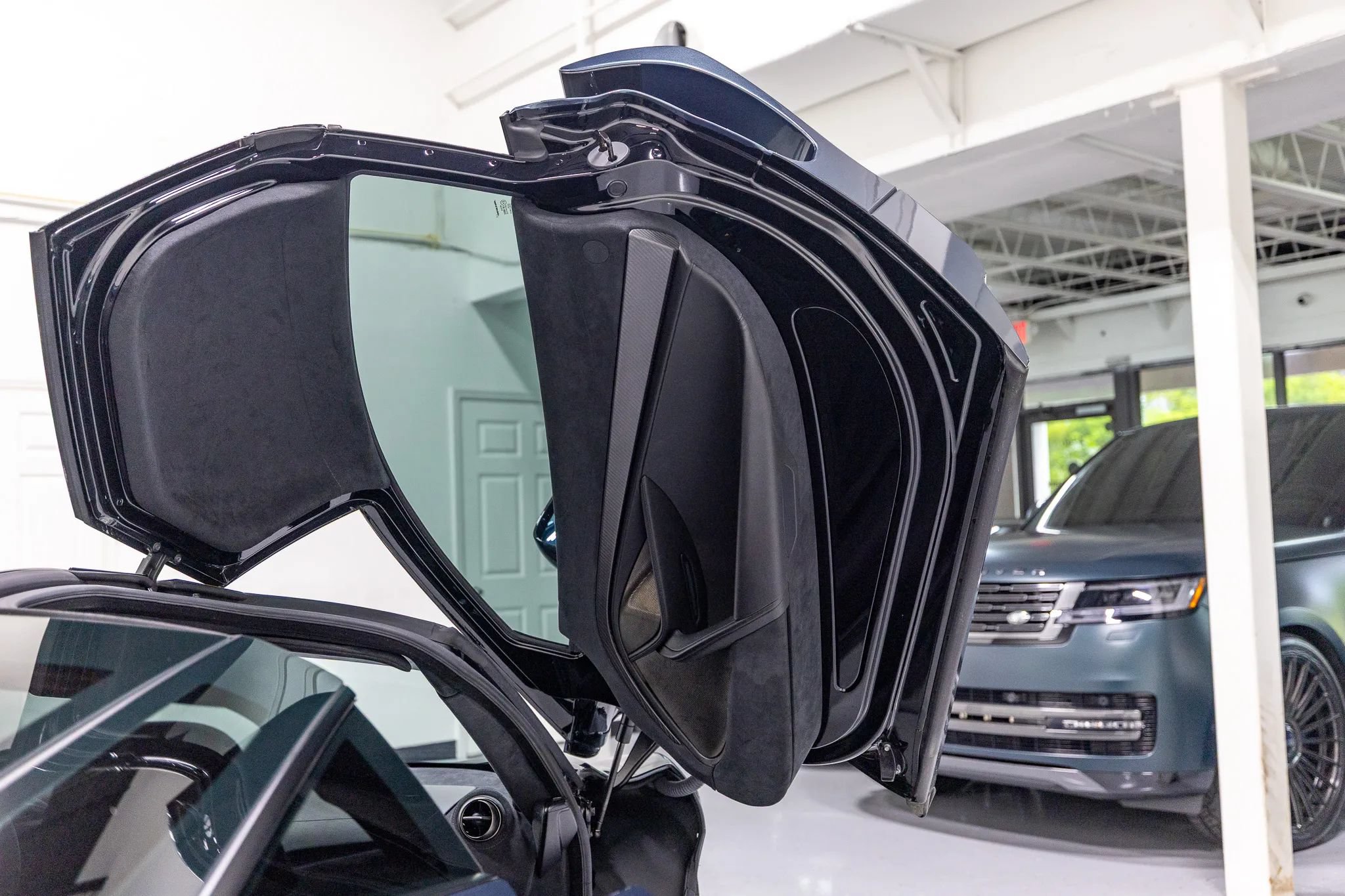 Used 2018 McLaren 720S Performance photo 36