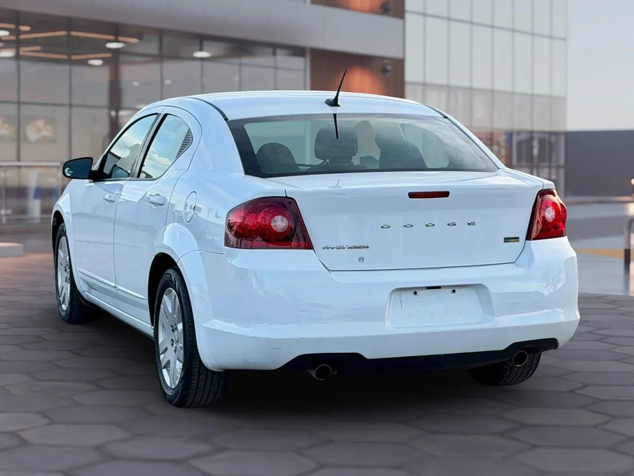 2012 Dodge Avenger SE