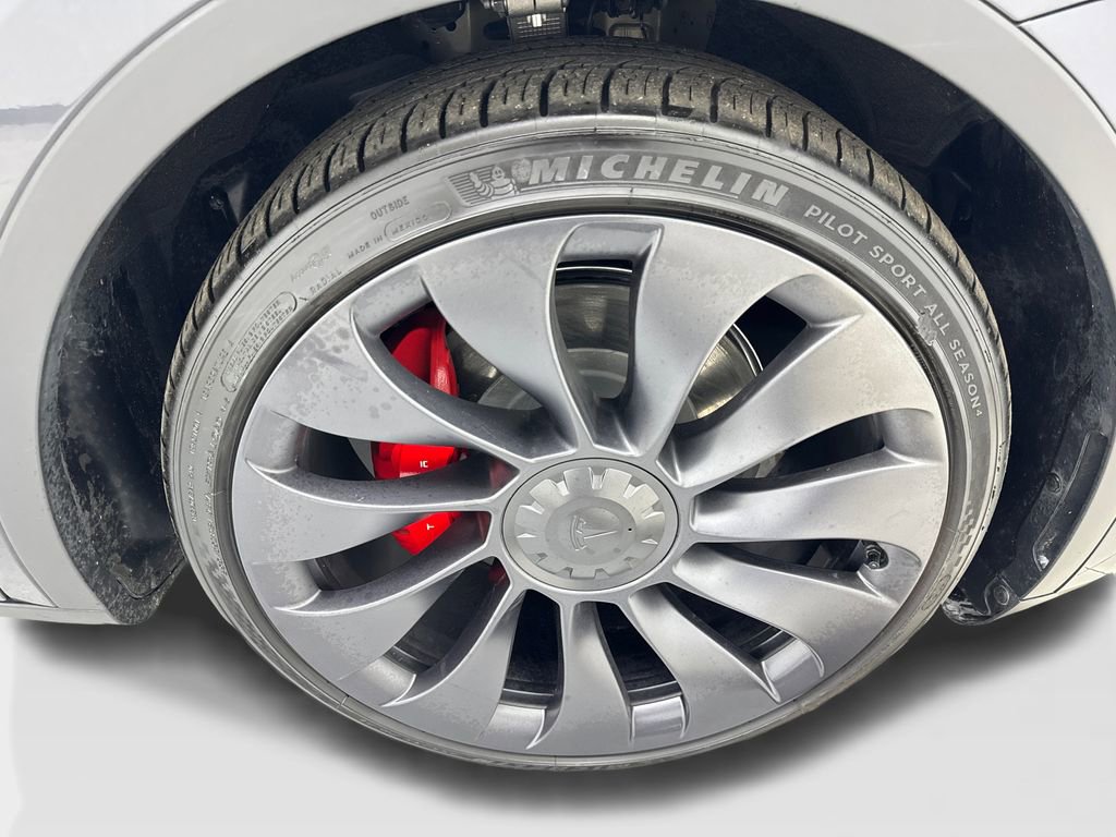 2024 Tesla Model Y Performance