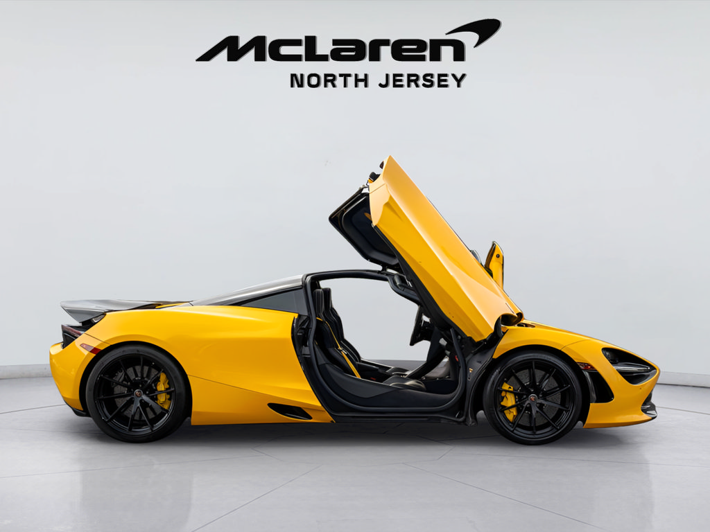 Used 2018 McLaren 720S photo 16