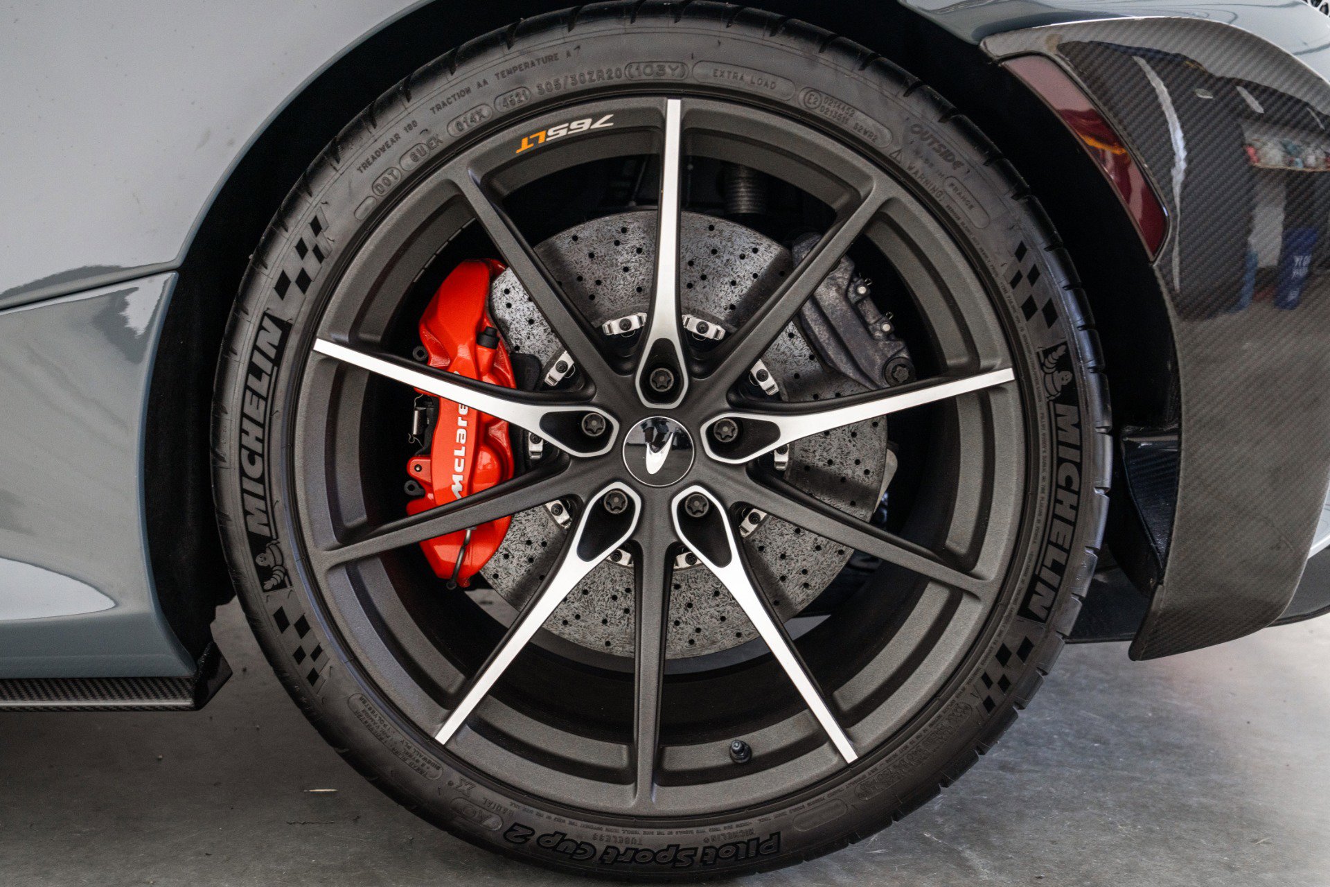 Used 2021 McLaren 765LT photo 10