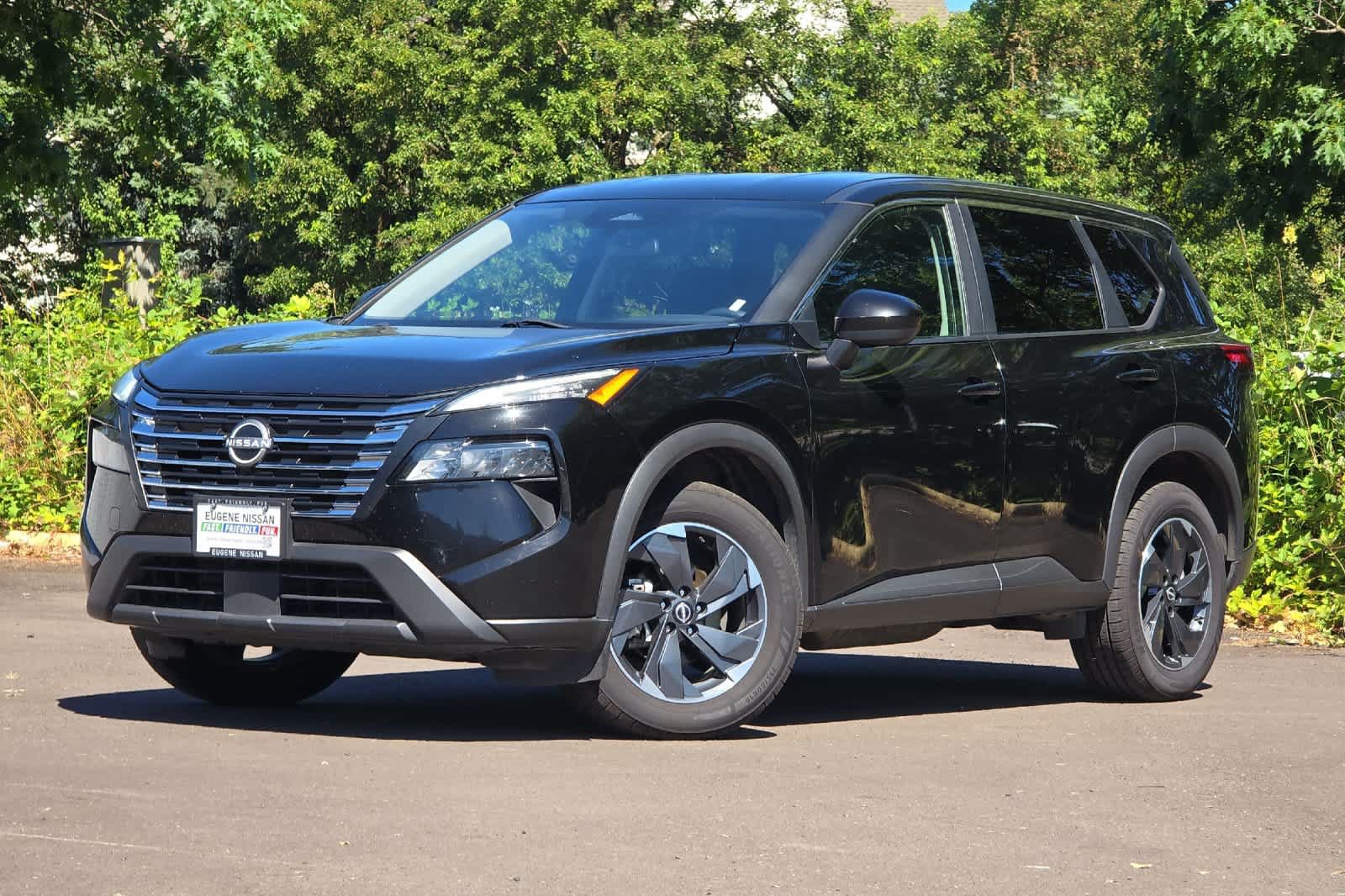 Used 2024 Nissan Rogue SV