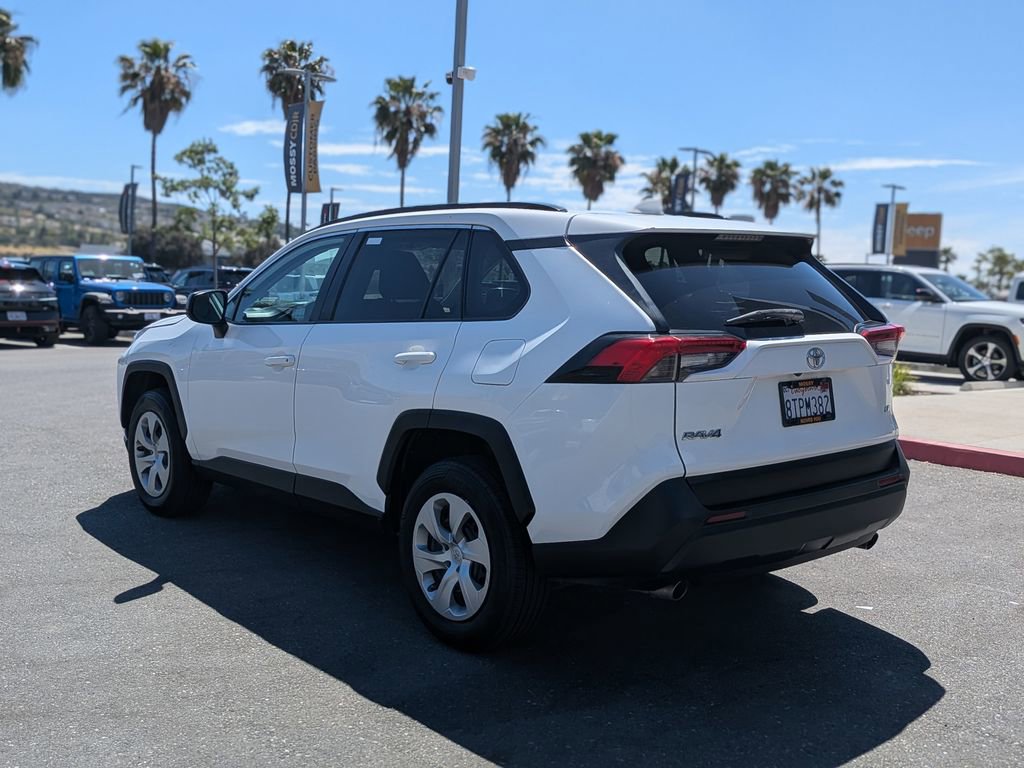 2021 Toyota RAV4 LE