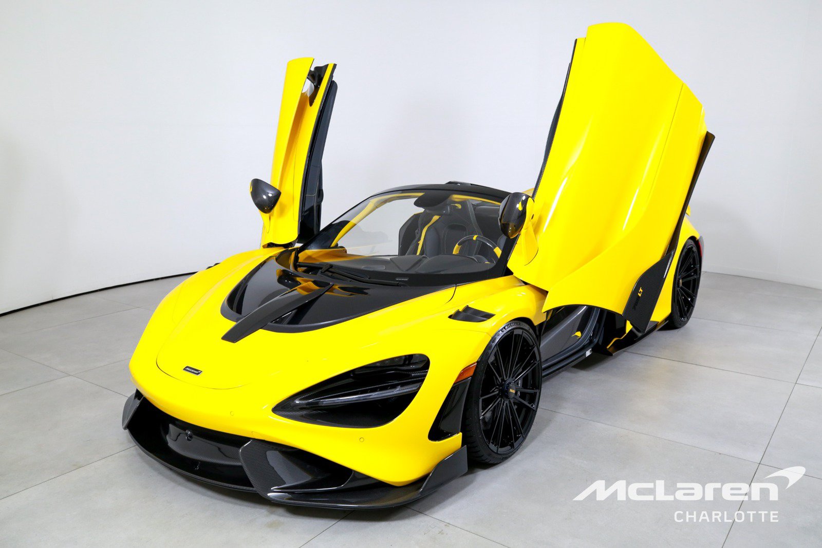 Used 2022 McLaren 765LT photo 6