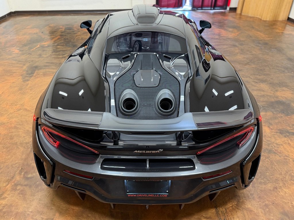 Used 2019 McLaren 600LT photo 17