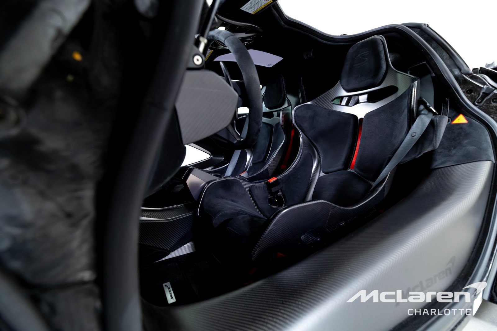 Used 2019 McLaren Senna photo 12