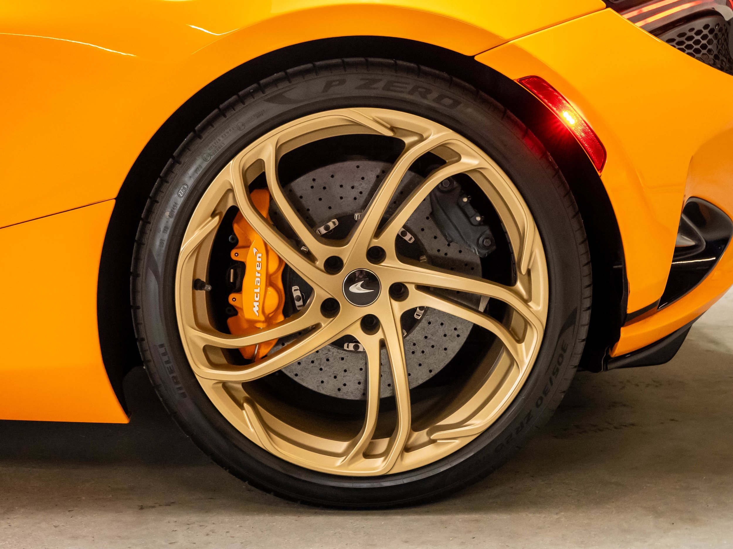 Used 2025 McLaren 750S Spider photo 19