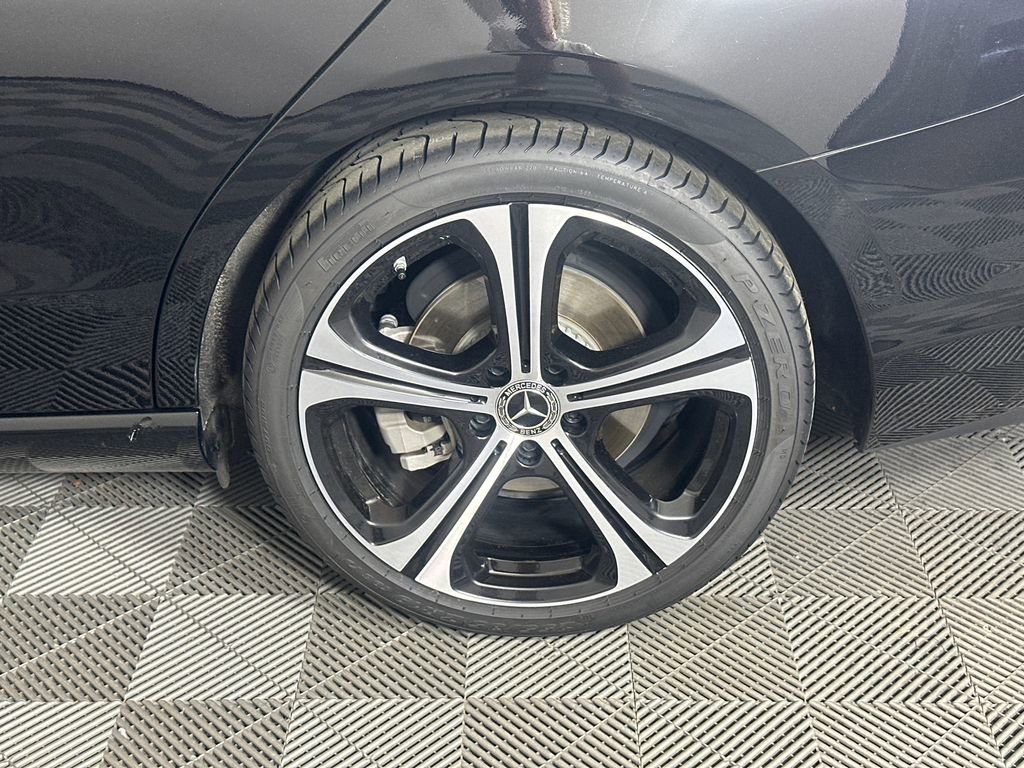 2025 Mercedes-Benz C 300 Sedan