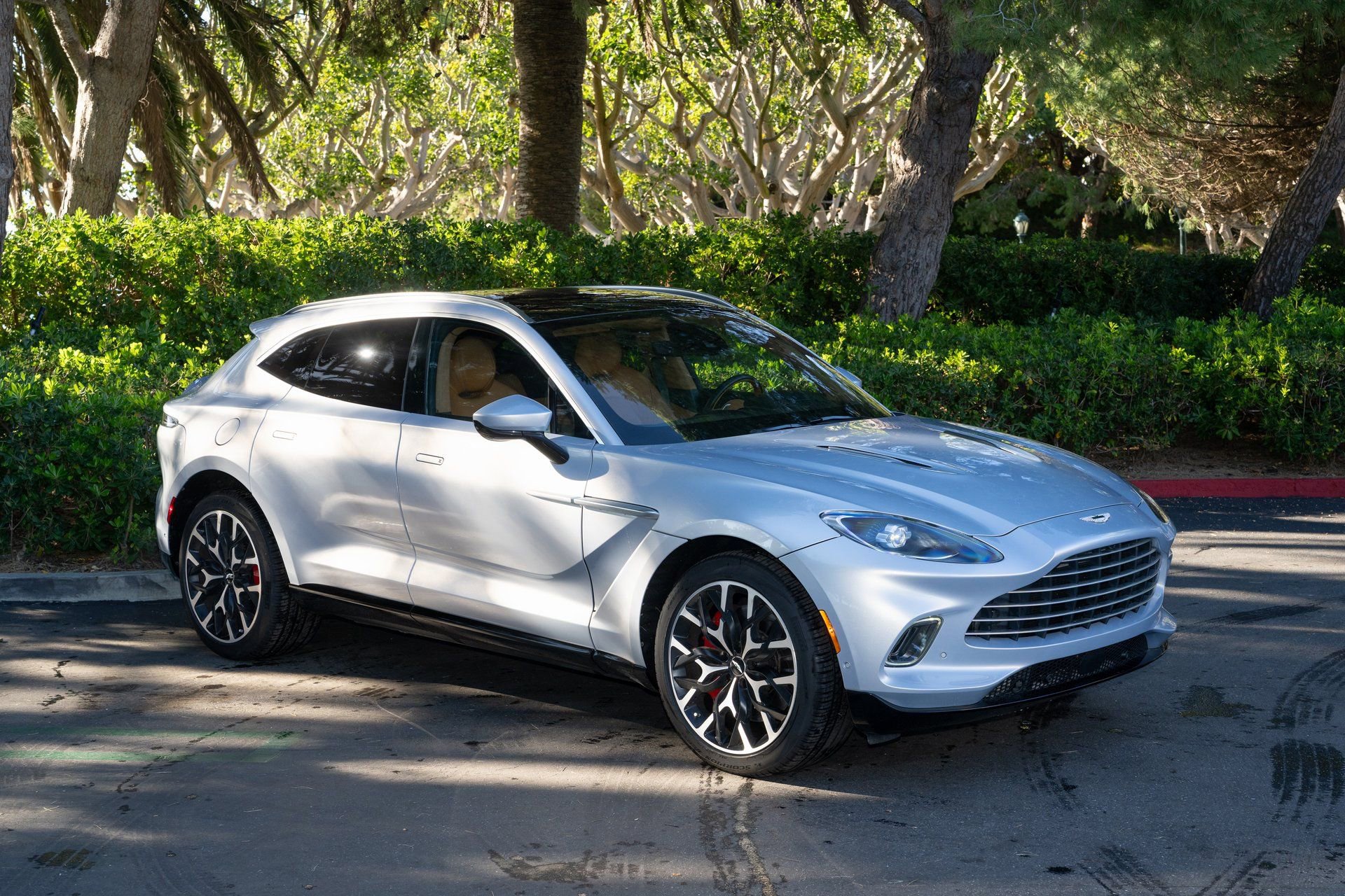 Used 2021 Aston Martin DBX
