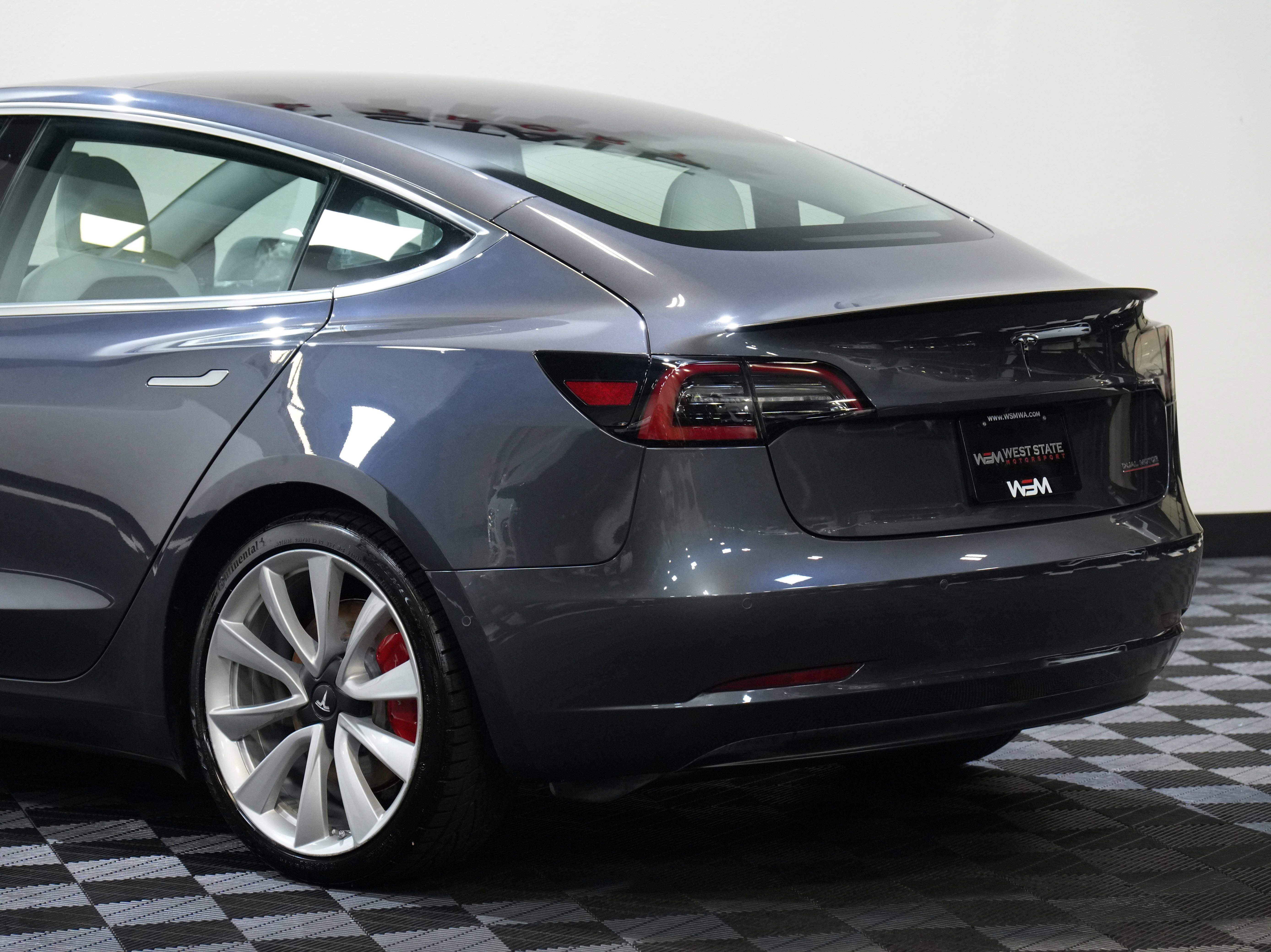 2019 Tesla Model 3 Performance