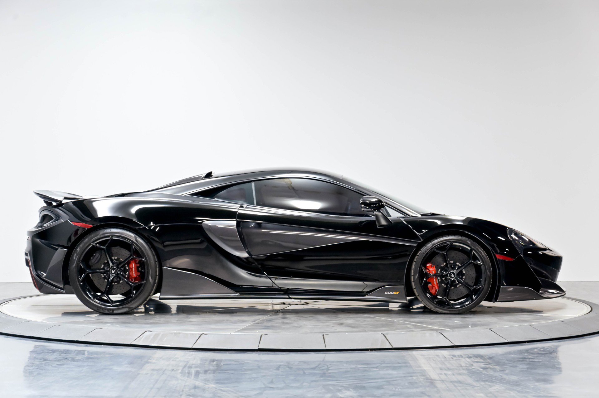 Used 2019 McLaren 600LT photo 15