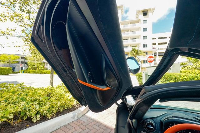 Used 2019 McLaren 720S Performance photo 63
