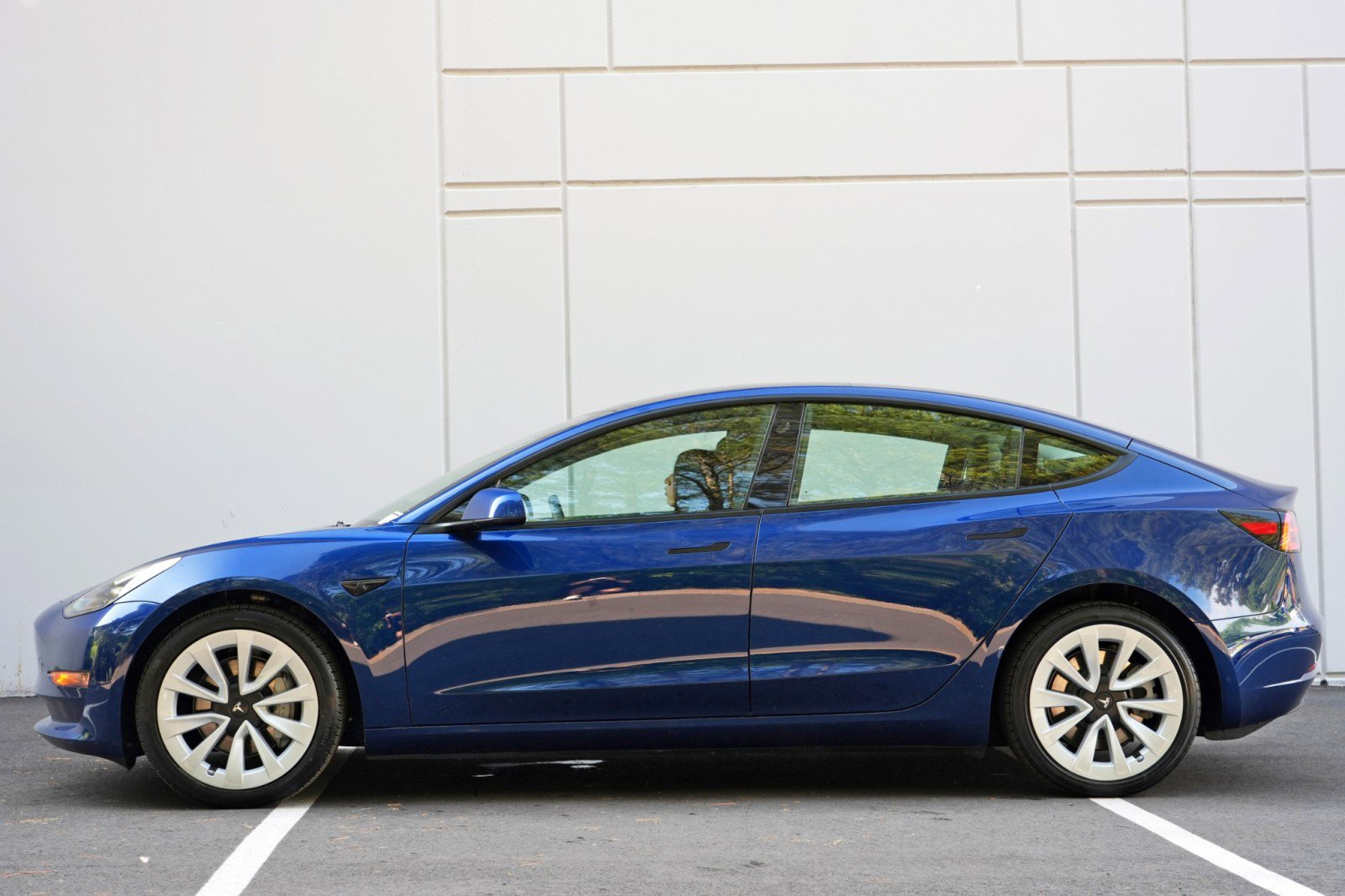 2023 Tesla Model 3 Standard Range