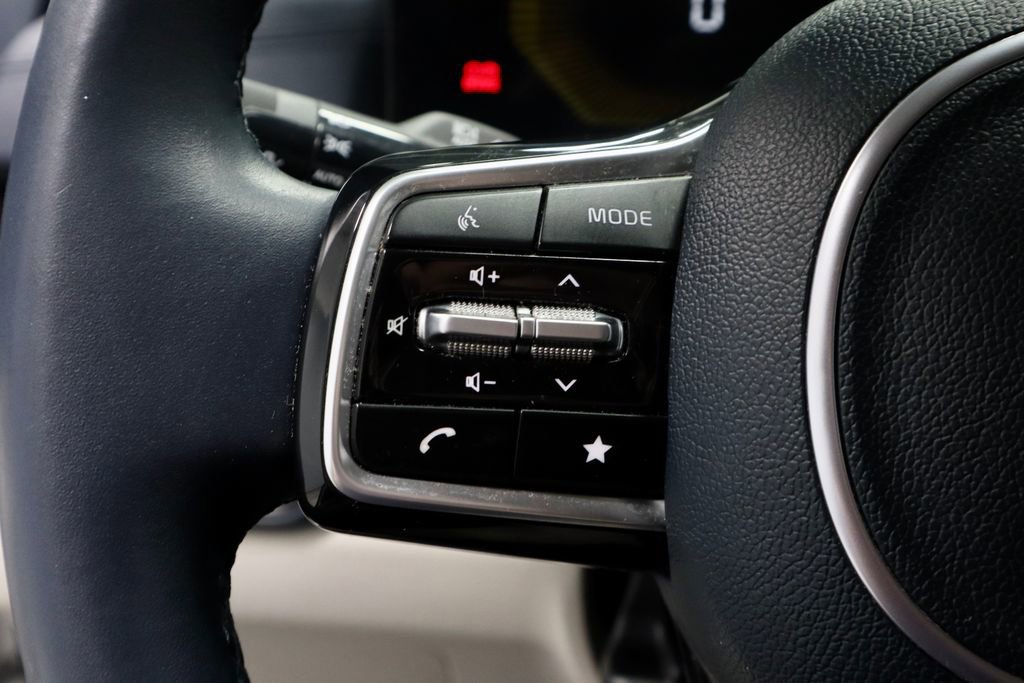 2025 Kia Carnival EX