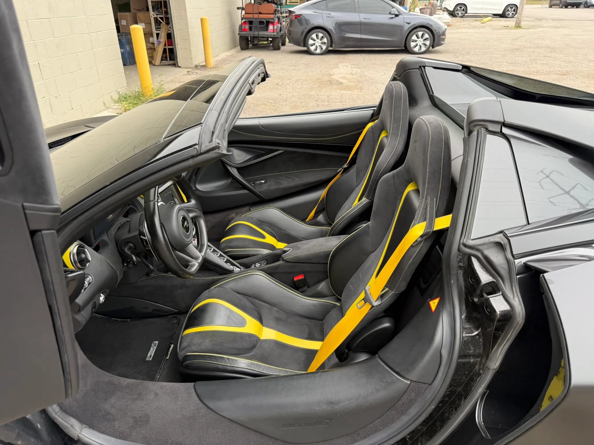 Used 2022 McLaren 720S Performance photo 31