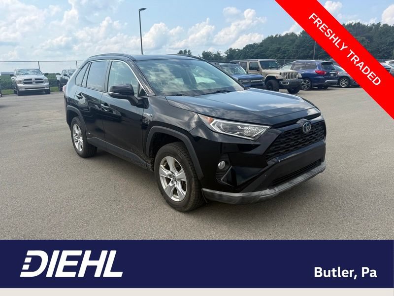 Used 2021 Toyota RAV4 XLE w/ Convenience Package