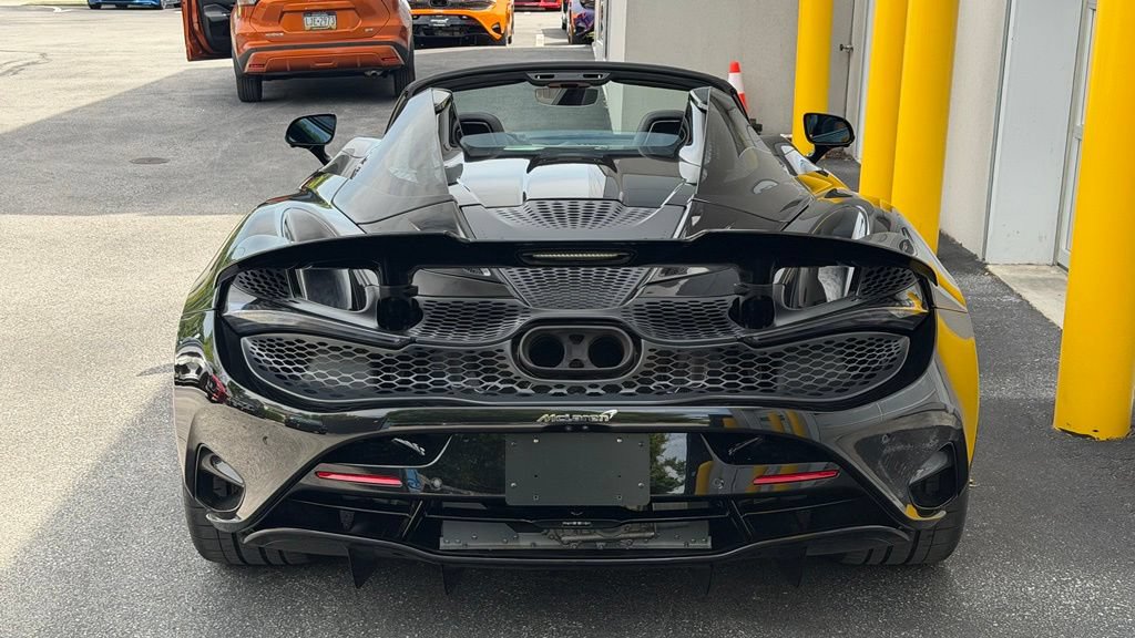 Used 2026 McLaren 750S Spider photo 6