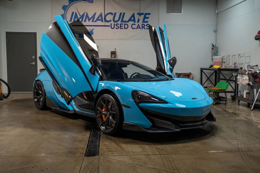 Used 2020 McLaren 600LT Spider photo 6