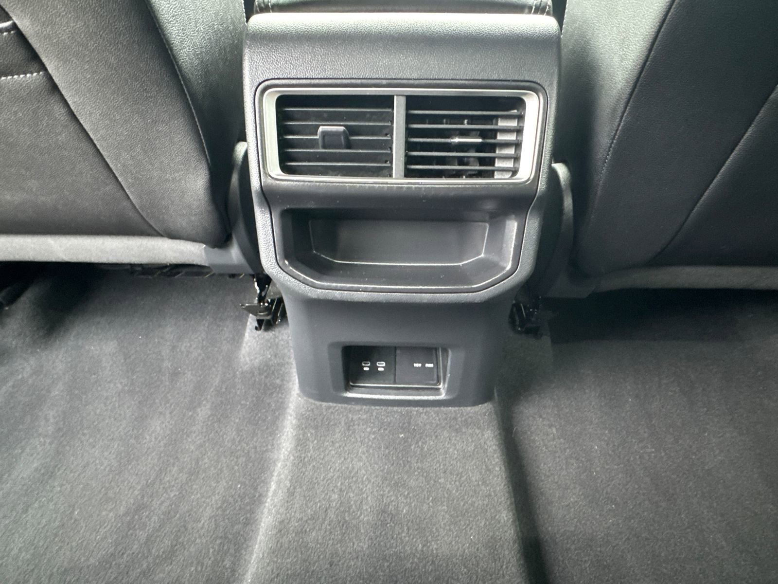 2025 Volkswagen Atlas Cross Sport SE