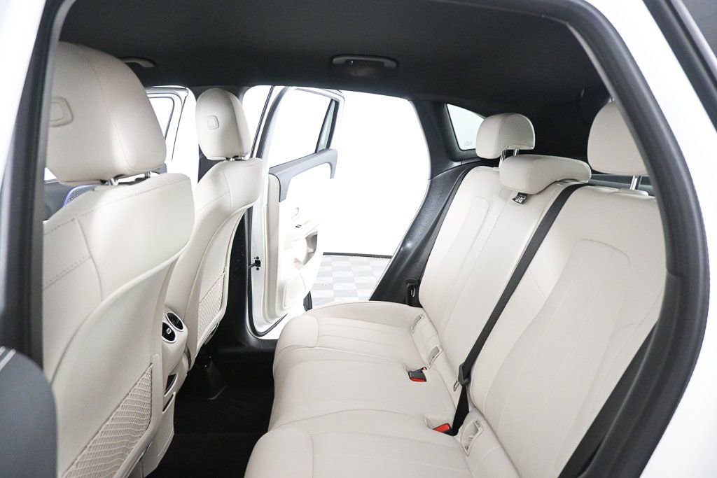 2025 Mercedes-Benz GLA 250