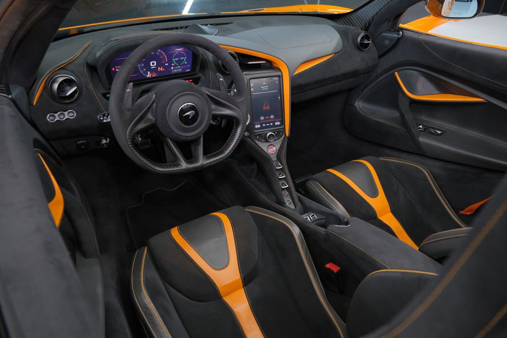 Used 2020 McLaren 720S Spider photo 40