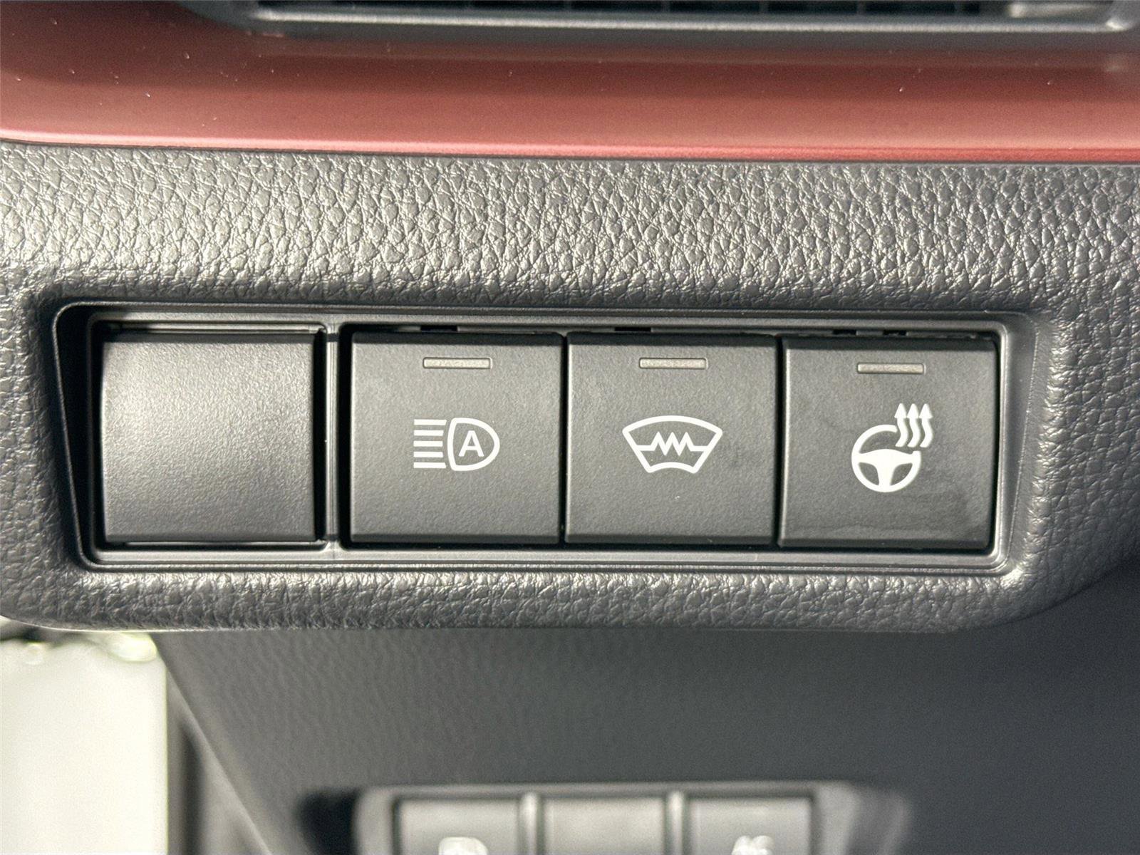 2025 Toyota Prius Plug-In Hybrid