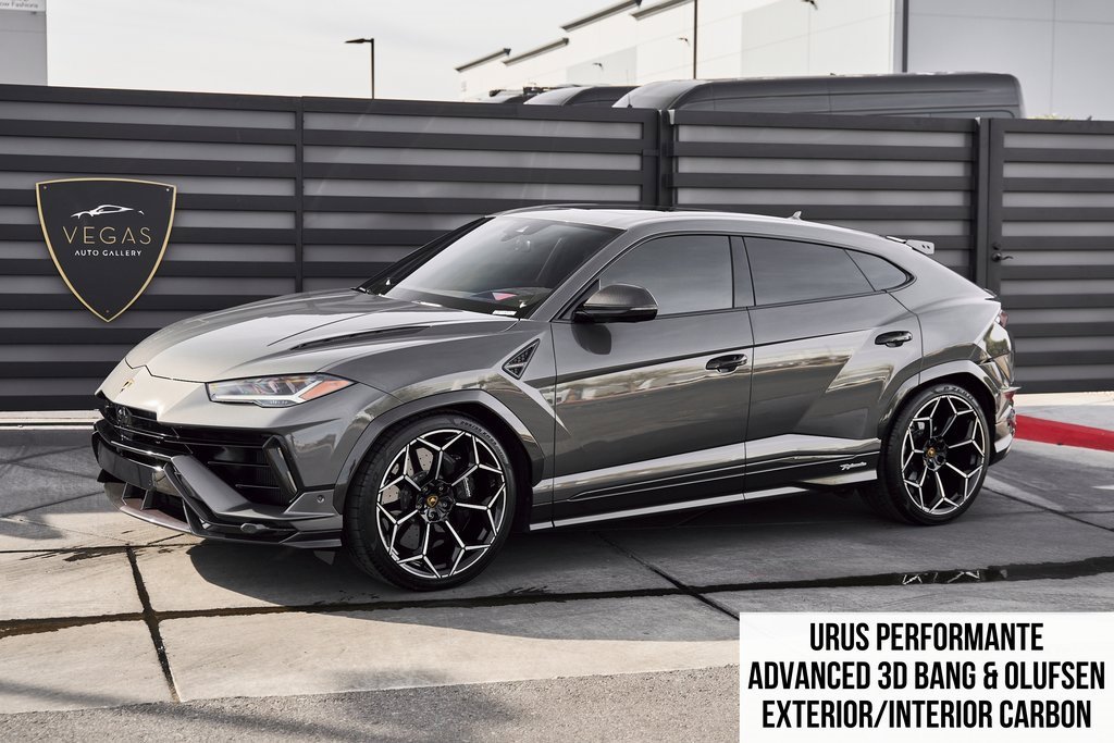 Used 2023 Lamborghini Urus Performante