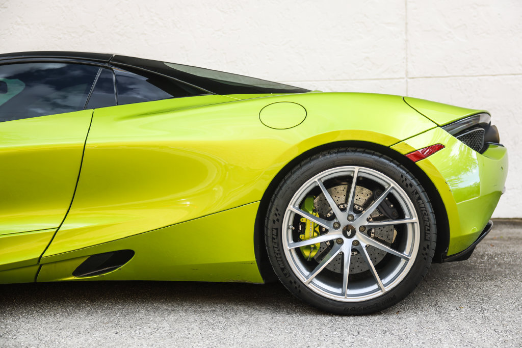 Used 2022 McLaren 720S Performance photo 12
