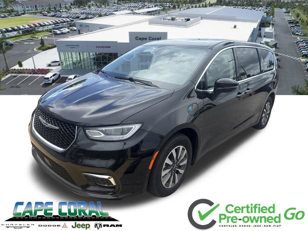 Used 2022 Chrysler Pacifica Touring-L